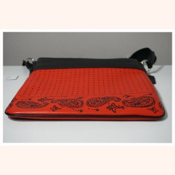 Coach Charles Red/Black Bandana Printed Leather Sport Calf Crossbody Bag F55961 - Picture 4 of 7